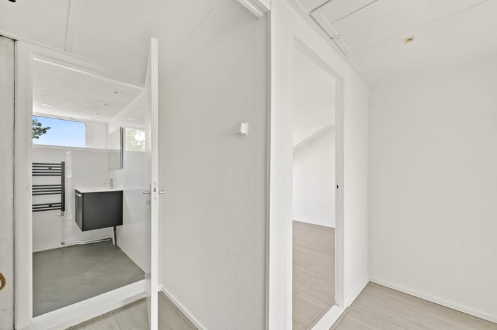 Photo 13 of Zalmstraat 21