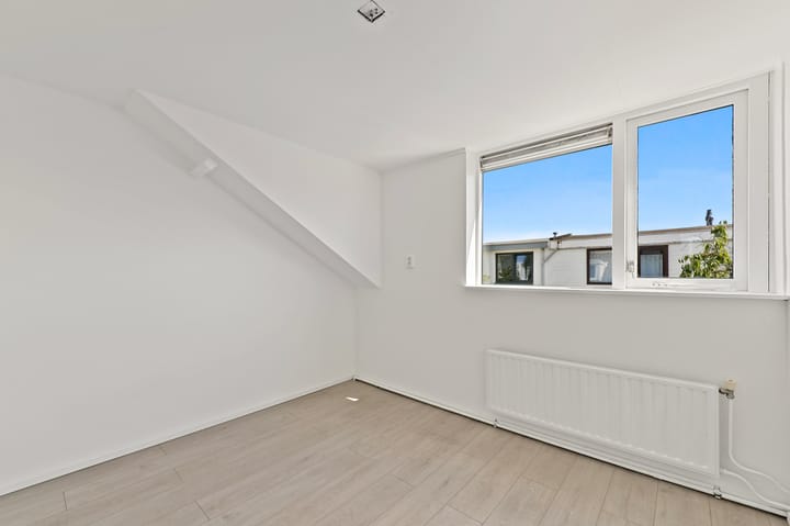 Photo 19 of Zalmstraat 21