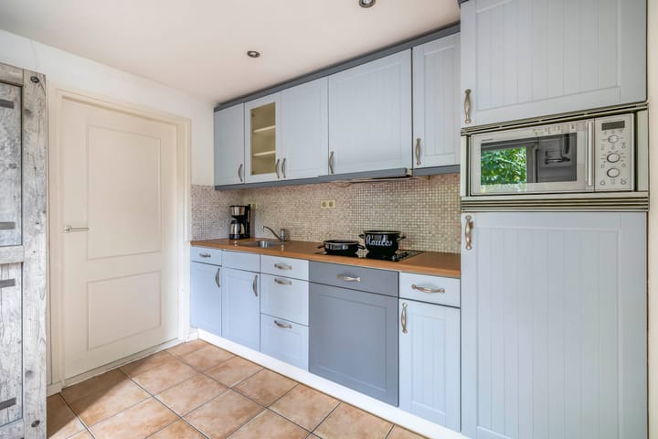 Photo 12 of van Heeswijkstraat 21