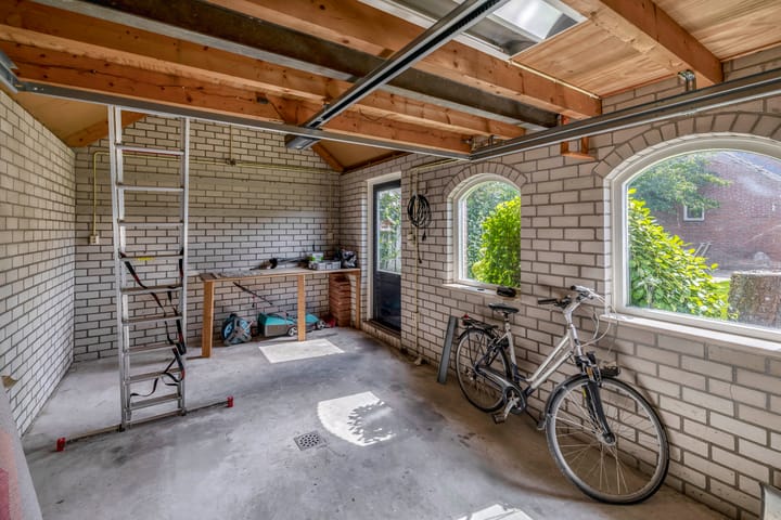 Photo 39 of van Heeswijkstraat 21