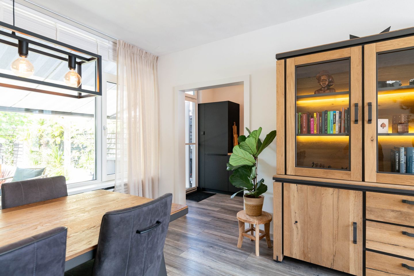 Photo 20 of Gruttostraat 8