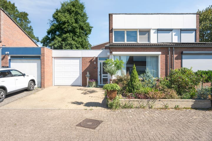 Foto 2 van Hubertushof 8