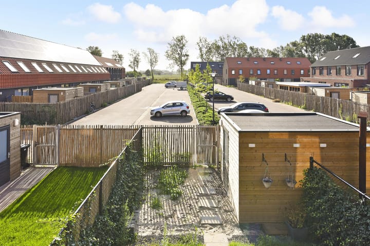 Photo 22 of Bloemenakker 8