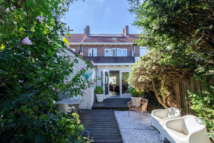 Foto 36 van Burg. Waszinkstraat 33