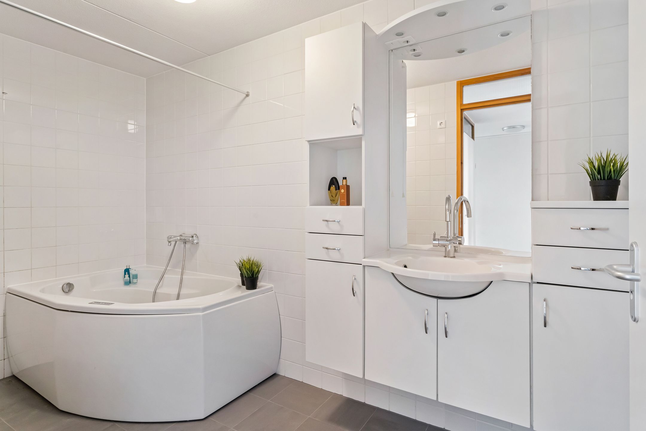 Foto 24 van Van Esveldstraat 237