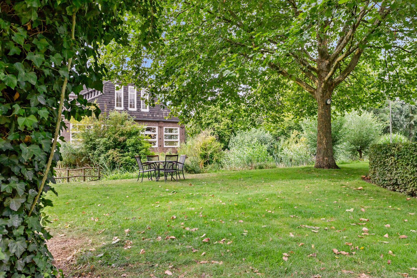 Foto 34 van Van Esveldstraat 237