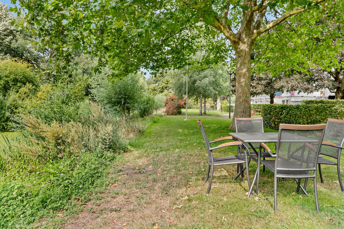 Foto 35 van Van Esveldstraat 237