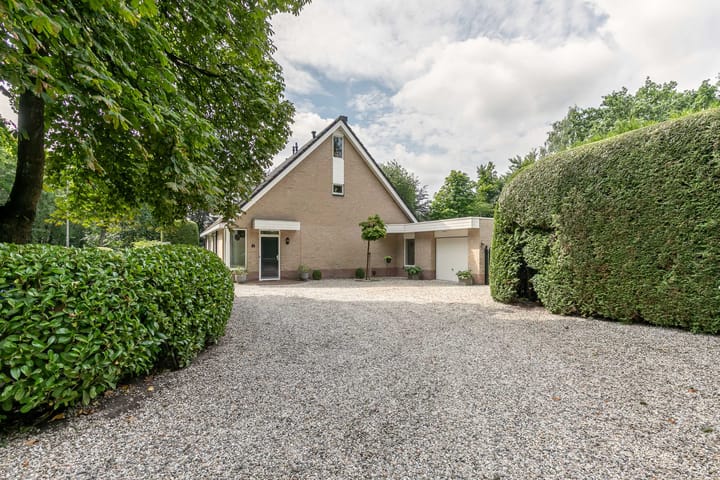 Photo 6 of Laan Blussé van Oud Alblas 1