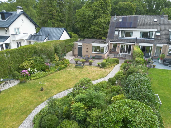 Photo 39 of Laan Blussé van Oud Alblas 1