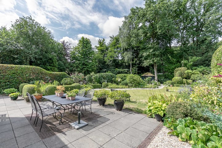 Photo 4 of Laan Blussé van Oud Alblas 1