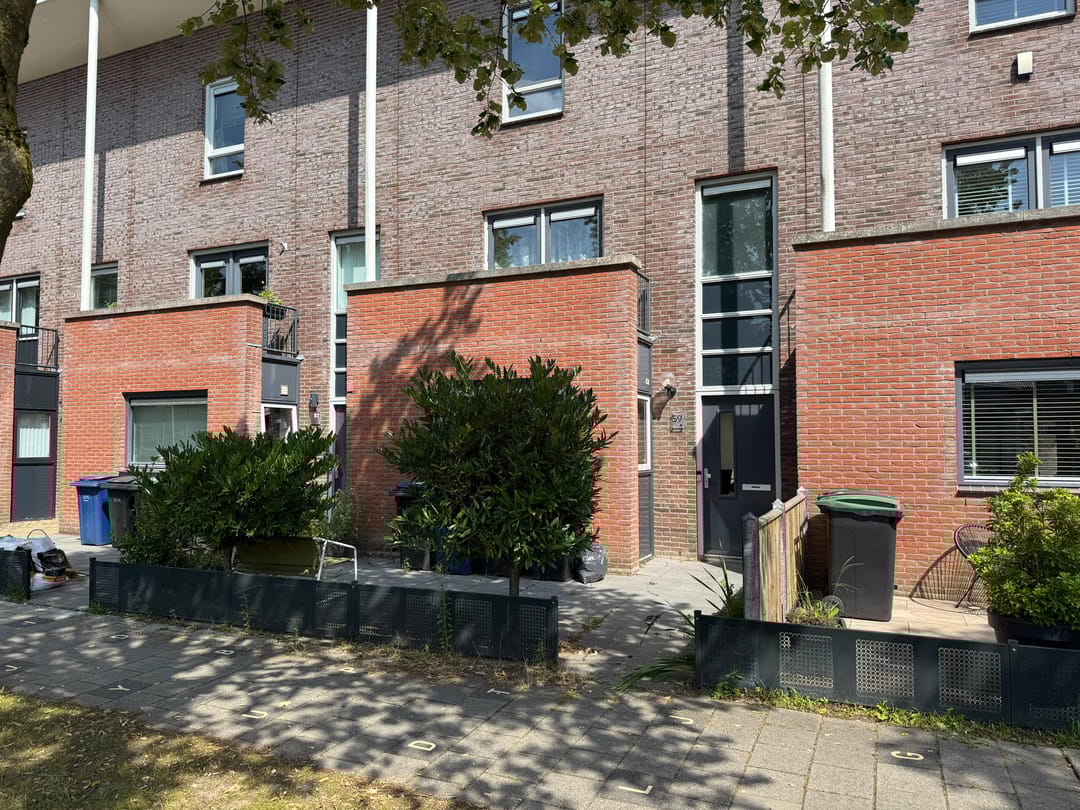 Foto 1 van A. Roland Holststraat 59