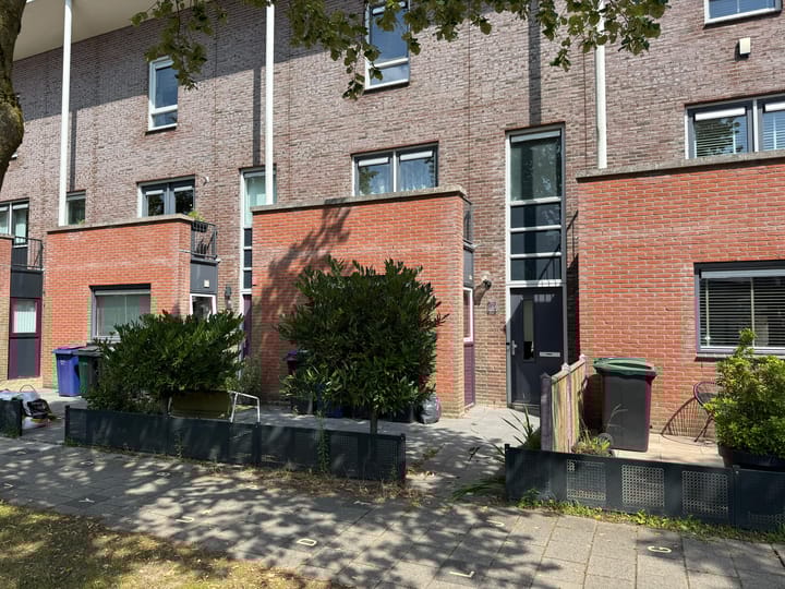 Photo 1 of A. Roland Holststraat 59