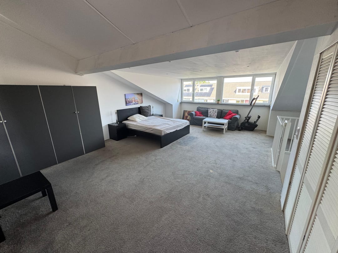 Foto 23 van A. Roland Holststraat 59