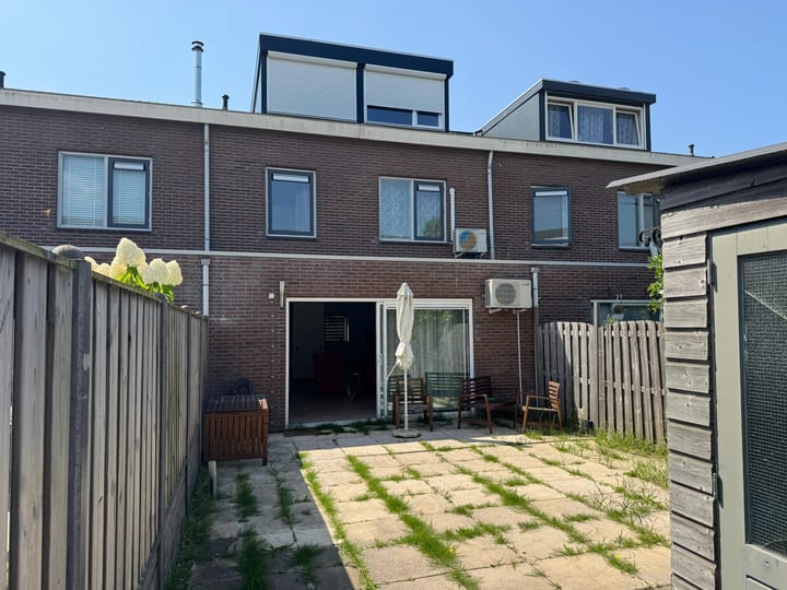 Photo 25 of A. Roland Holststraat 59