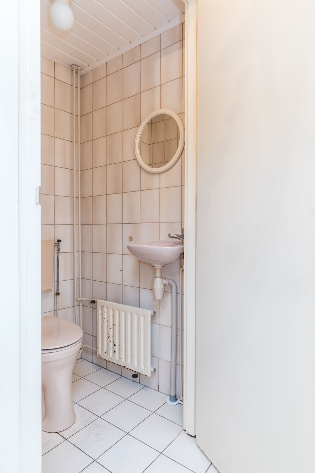 Photo 8 of Burgemeester Wolfsstraat 9