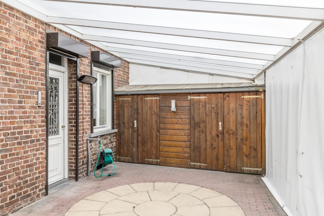 Photo 23 of Burgemeester Wolfsstraat 9