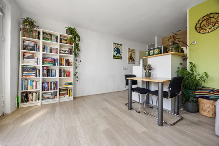 Foto 10 van Bosbesstraat 8-D