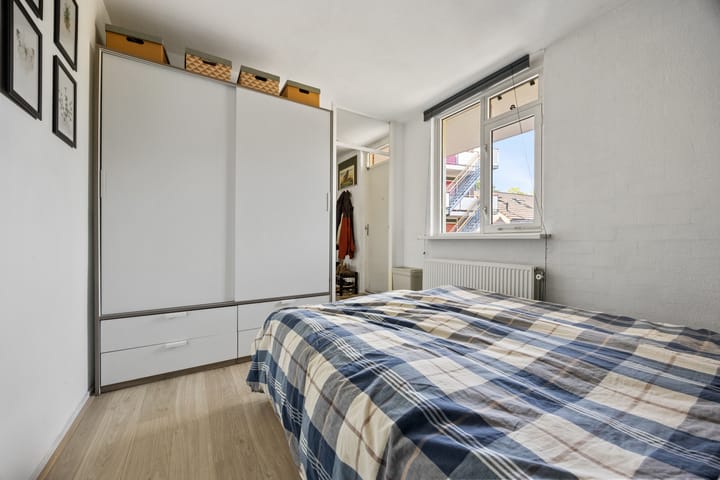 Foto 15 van Bosbesstraat 8-D