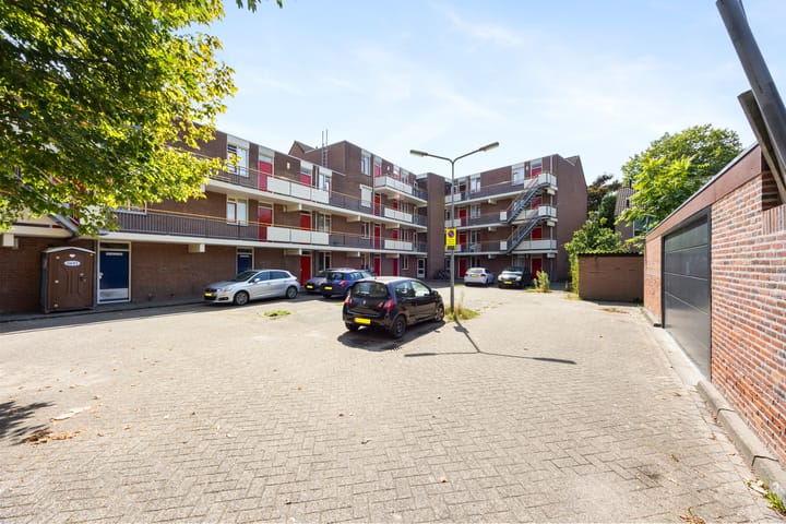 Foto 20 van Bosbesstraat 8-D