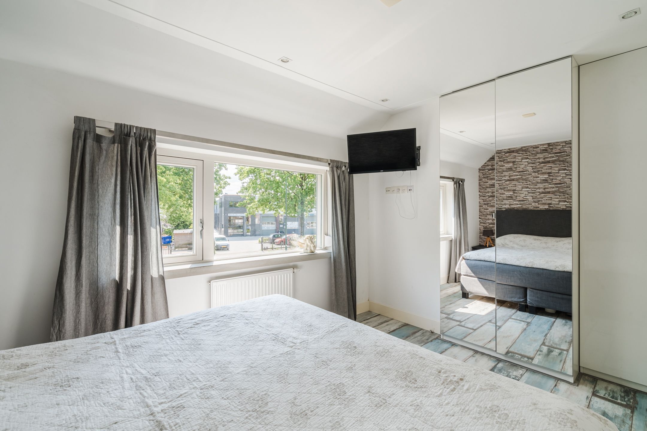 Photo 15 of Laanstraat 83