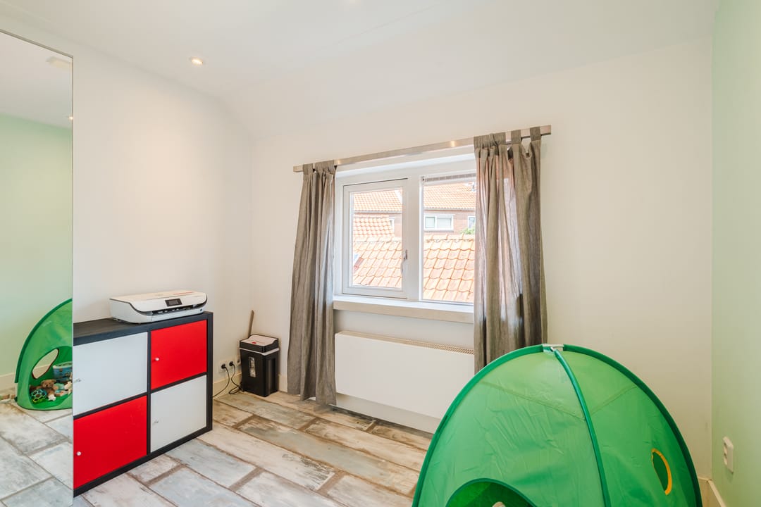 Photo 17 of Laanstraat 83