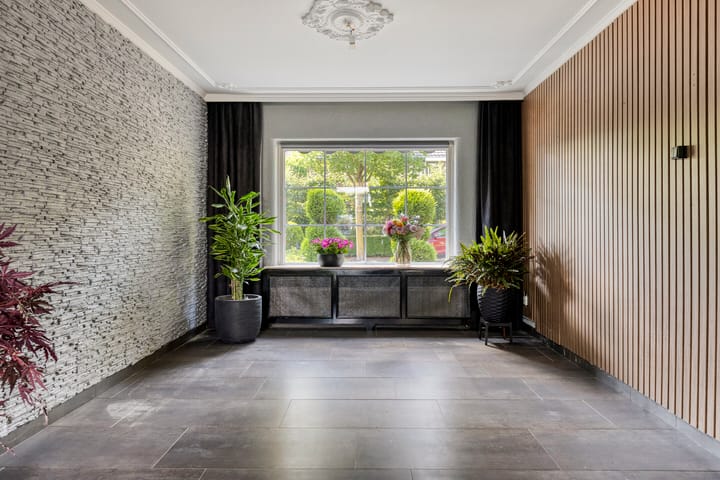 Photo 11 of Korenbloemstraat 14