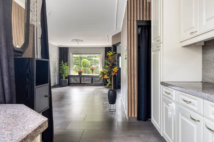 Photo 15 of Korenbloemstraat 14