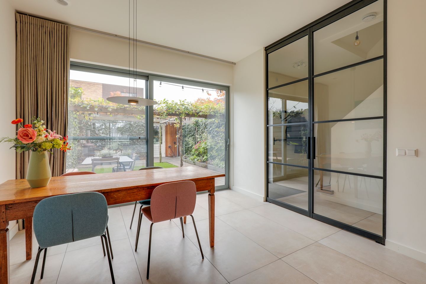 Foto 10 van Livarstraat 71