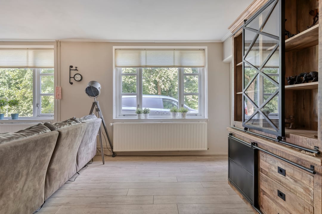 Photo 17 of Gronausestraat 473