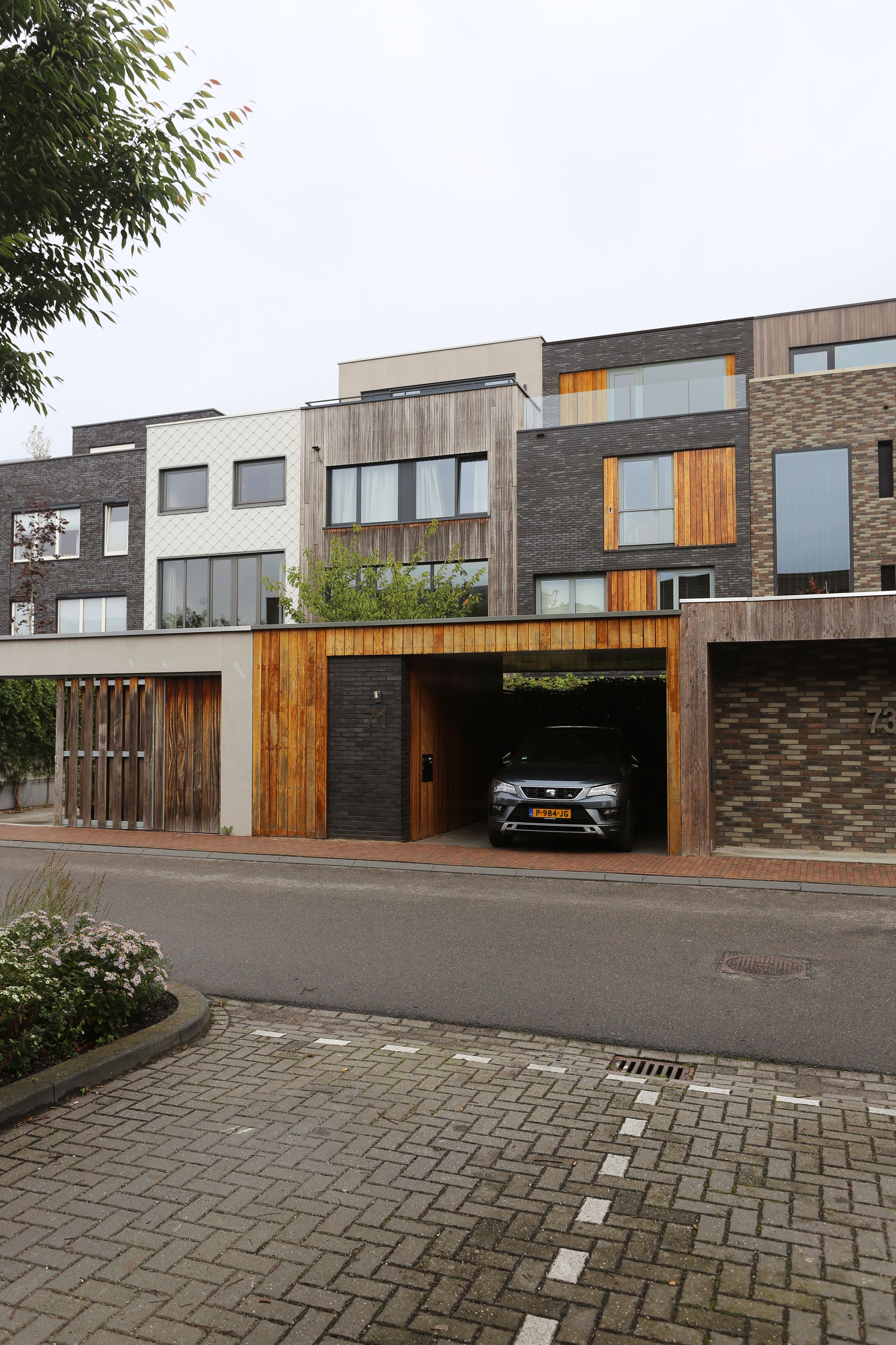 Foto 48 van Livarstraat 71