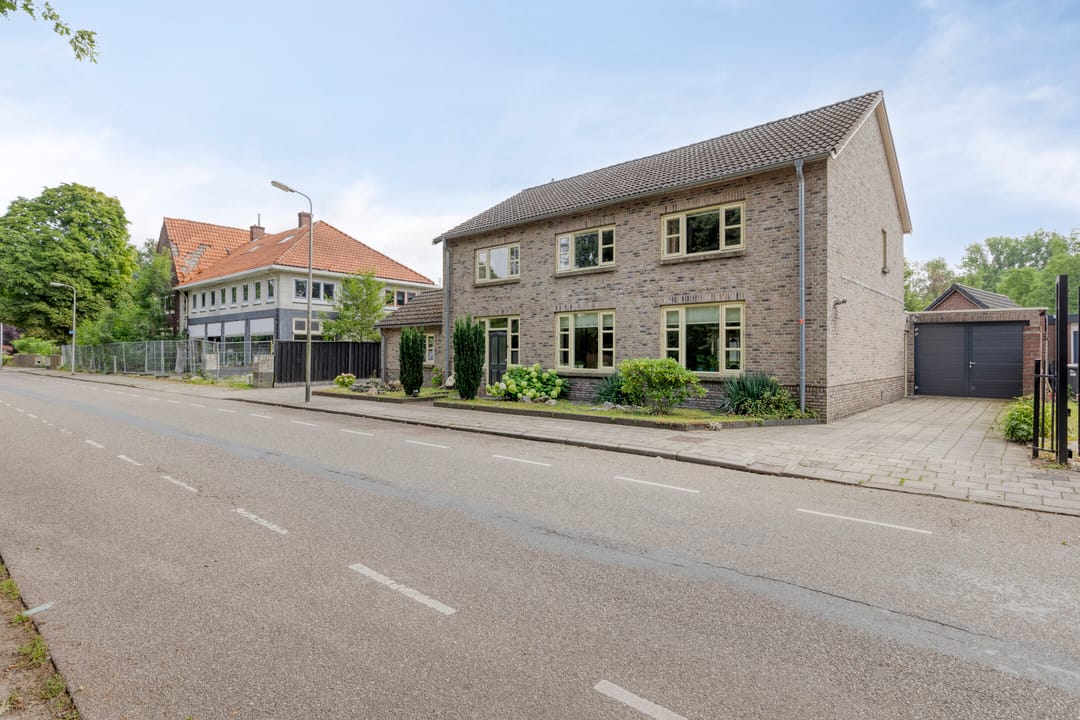 Photo 71 of Gronausestraat 473