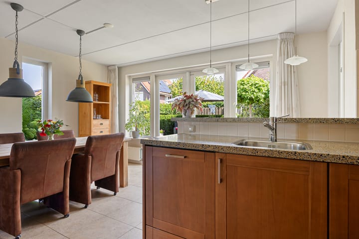 Photo 15 of Brasemstraat 6