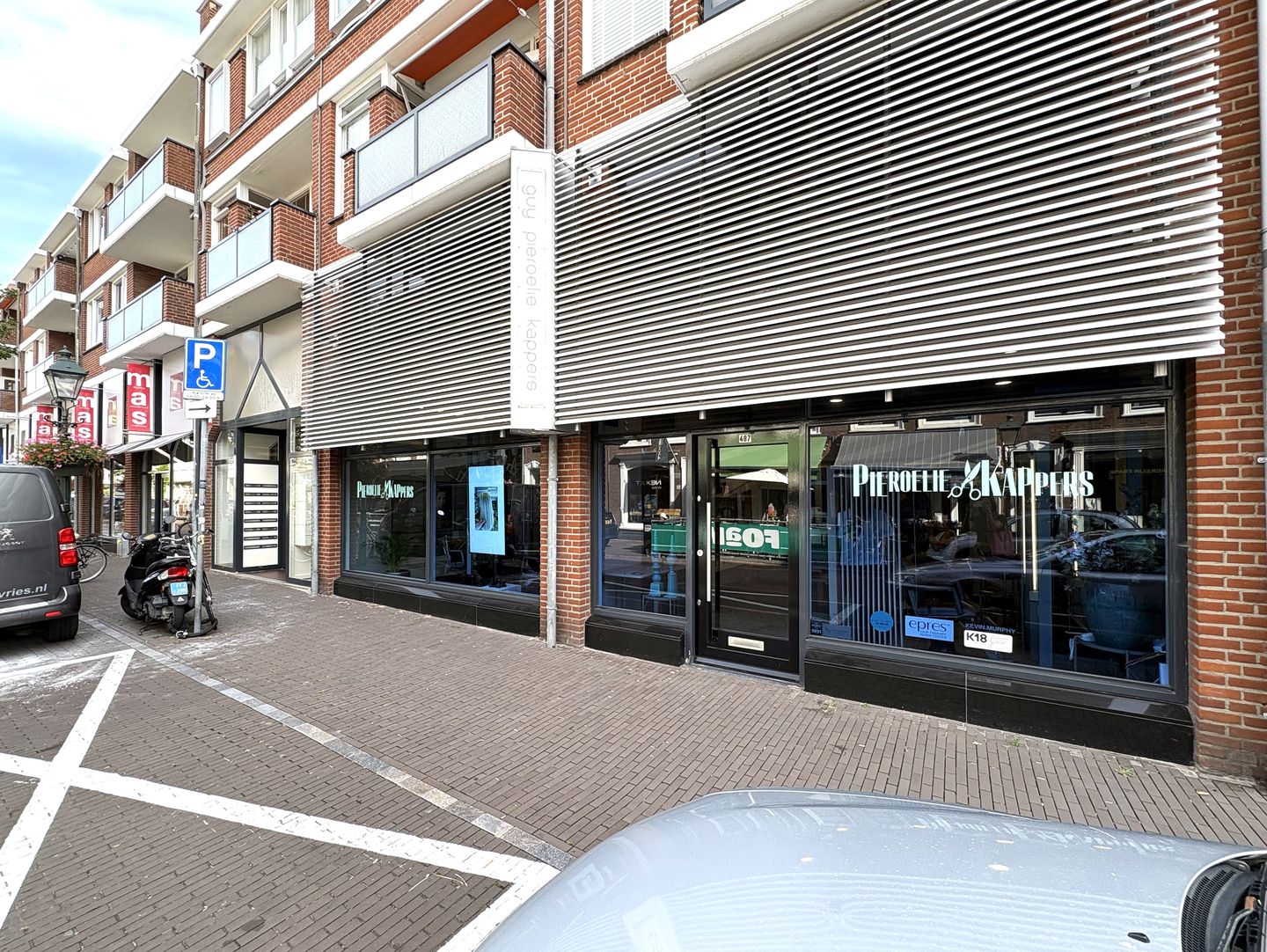 View photo 2 of Frederikstraat 487