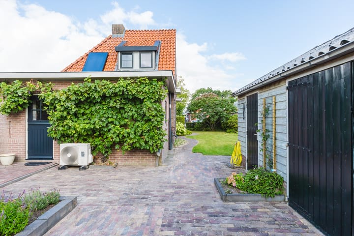 Foto 11 van Merkebuorren 56