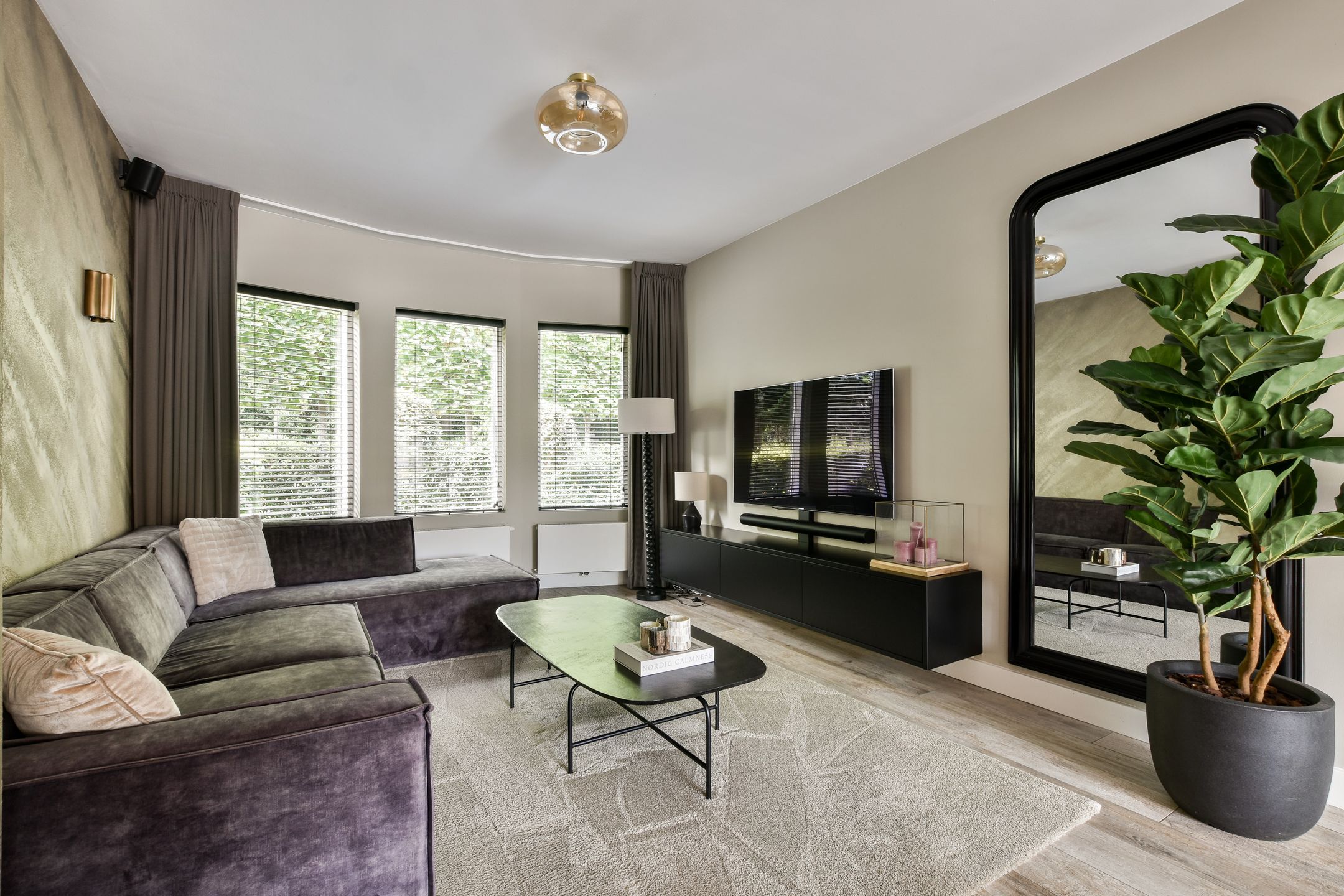 Photo 6 of Julianastraat 1