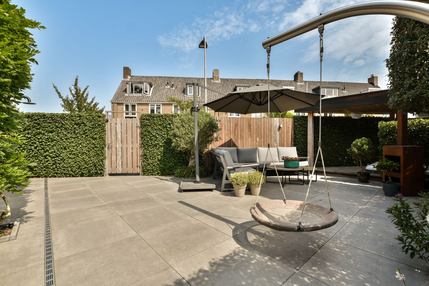 Photo 19 of Julianastraat 1