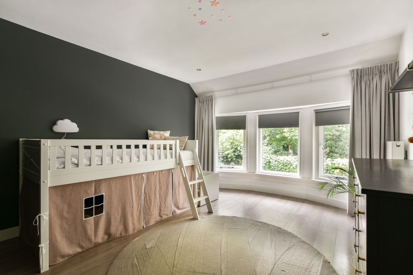 Photo 29 of Julianastraat 1