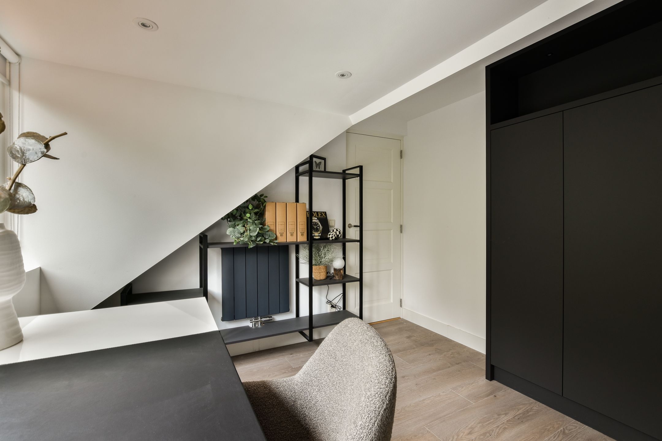 Photo 36 of Julianastraat 1