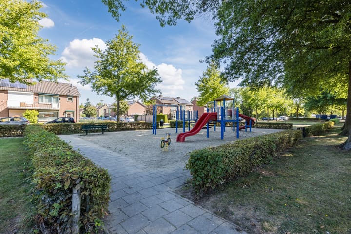 Foto 23 van Airborneplein 22