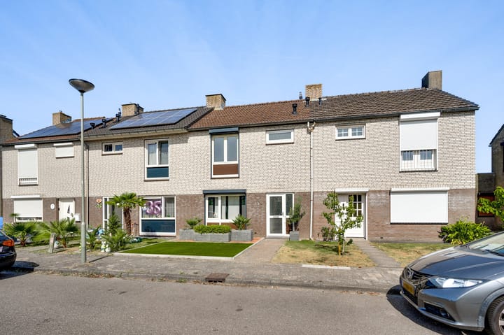 Photo 3 of Europastraat 13