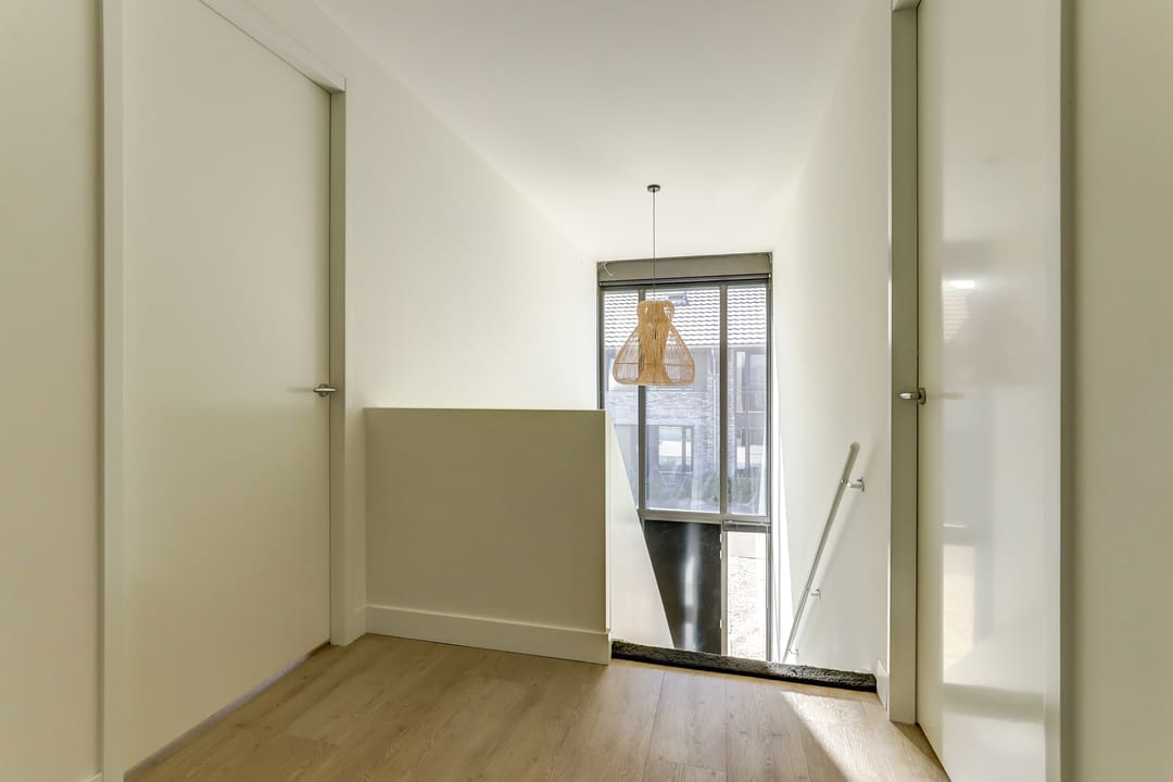 Photo 32 of Loohof 9