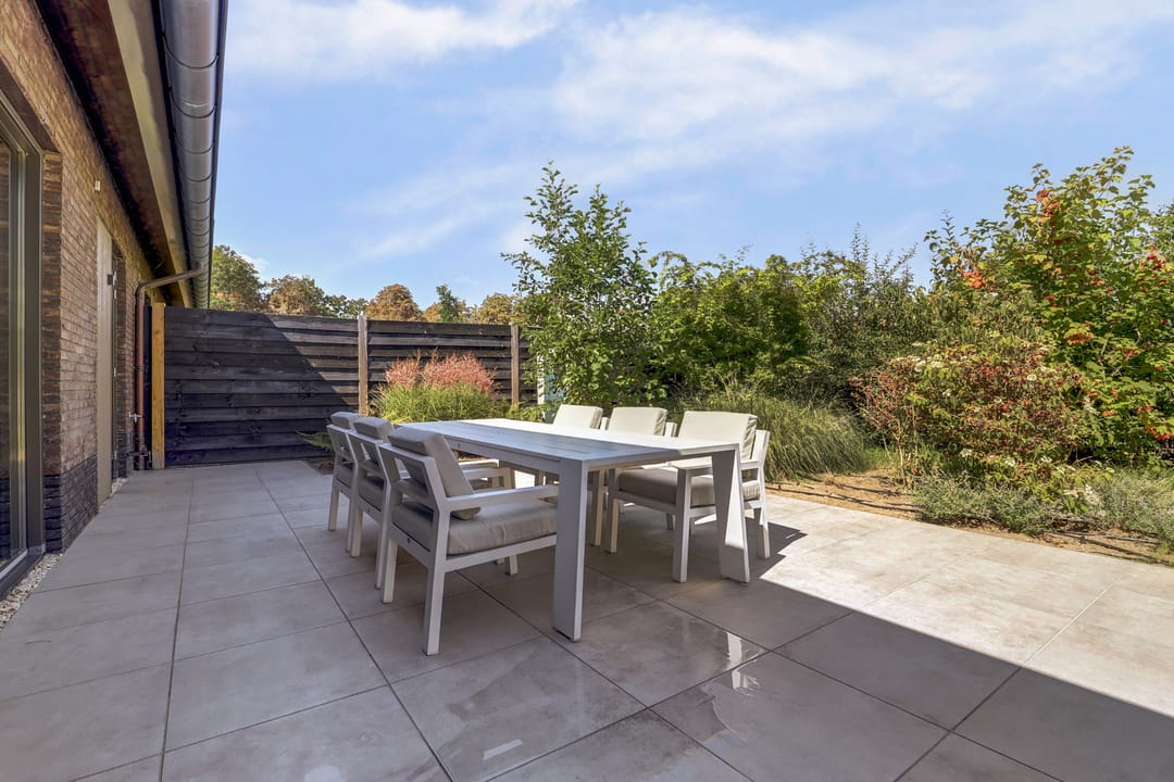 Photo 46 of Loohof 9