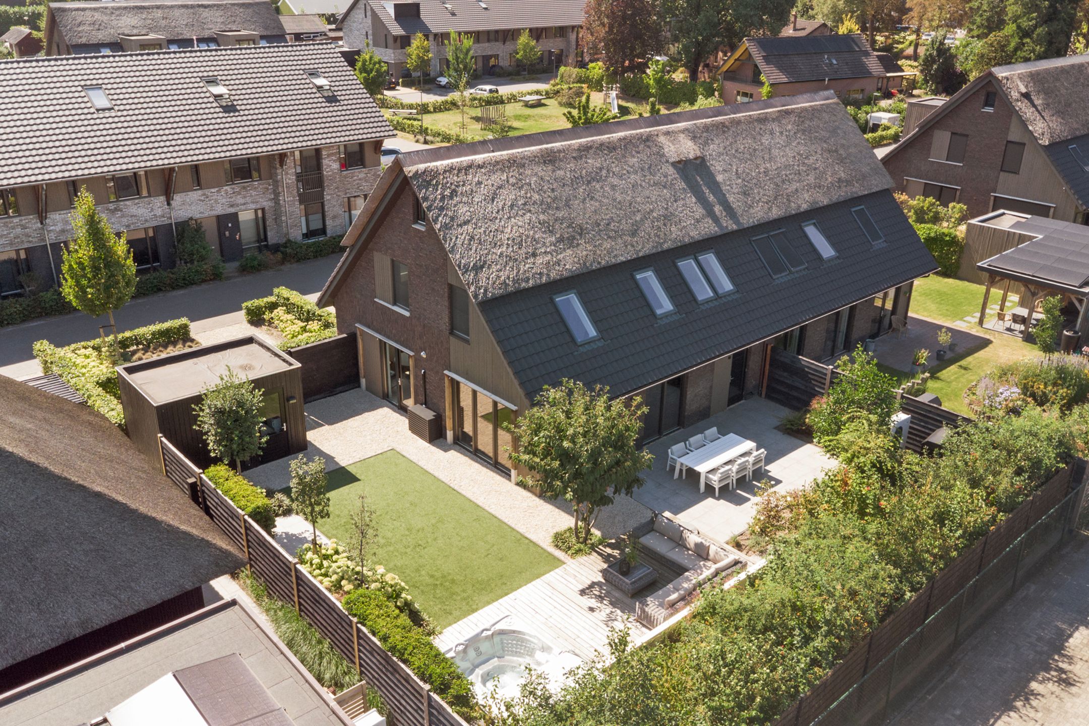 Photo 48 of Loohof 9