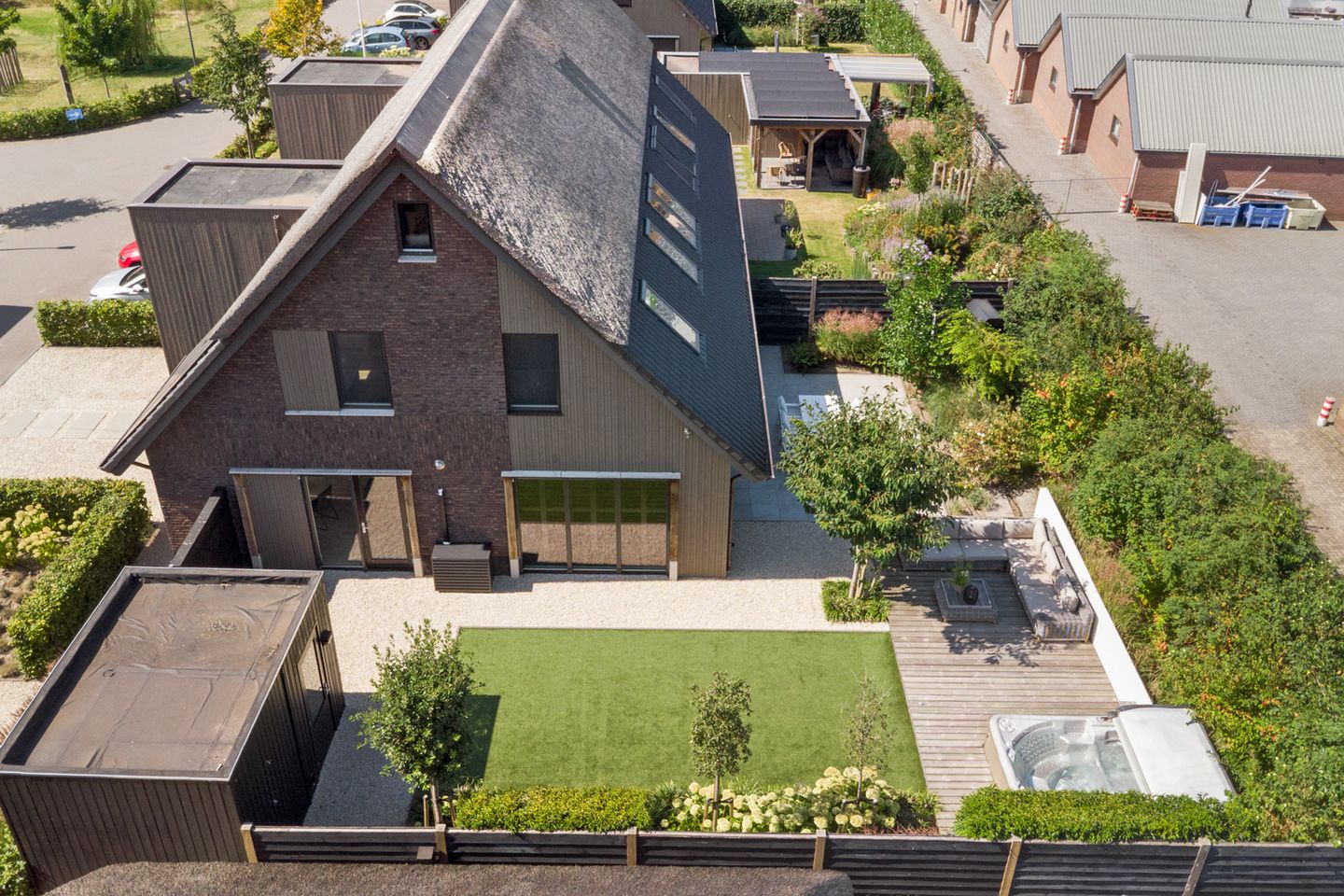 Photo 49 of Loohof 9