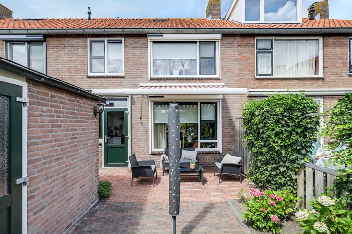 Photo 24 of Schoolstraat 3