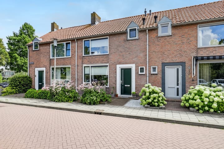 Photo 27 of Schoolstraat 3