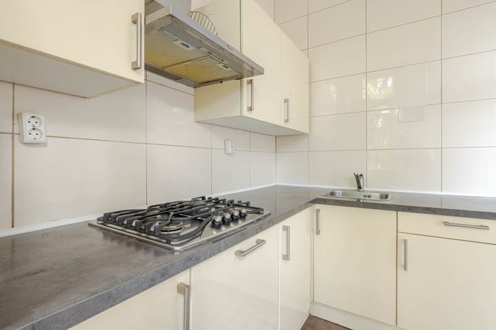 Photo 9 of Portlandstraat 66-B