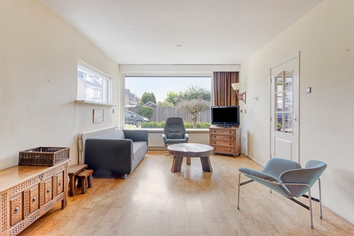 Foto 4 van Meeuwenstraat 6