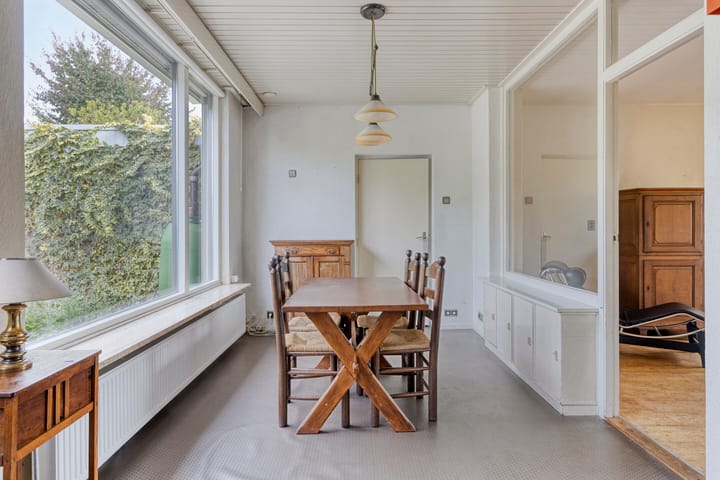 Photo 8 of Meeuwenstraat 6