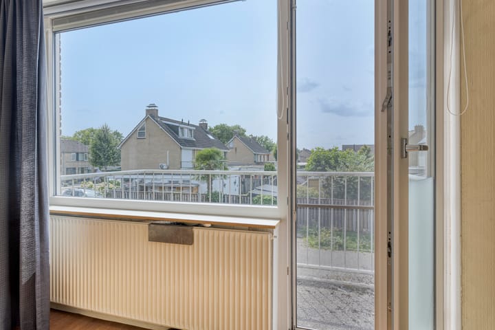 Photo 17 of Meeuwenstraat 6